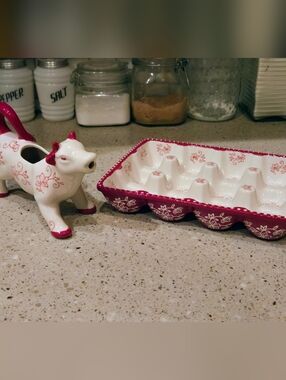 Temp-Tations Floral Lace Cranberry Cow Creamer & Egg Tray Ceramic Farmhouse